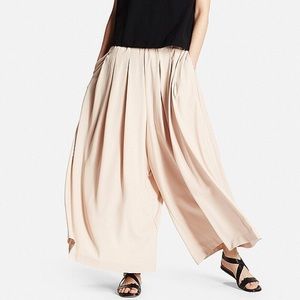 Uniqlo Light Pink Wide Leg Pants “Sukantsu”